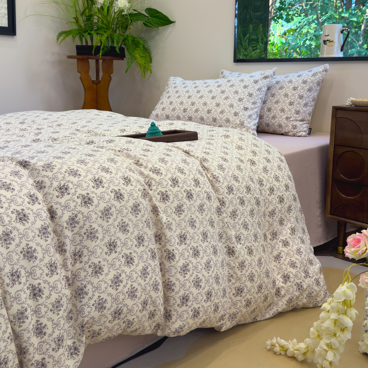 91家纺网 家纺一手货源 找家纺 竹合家纺 2025秋冬新品爆款有氧人字纹提花小清新加厚四件套 花与诗