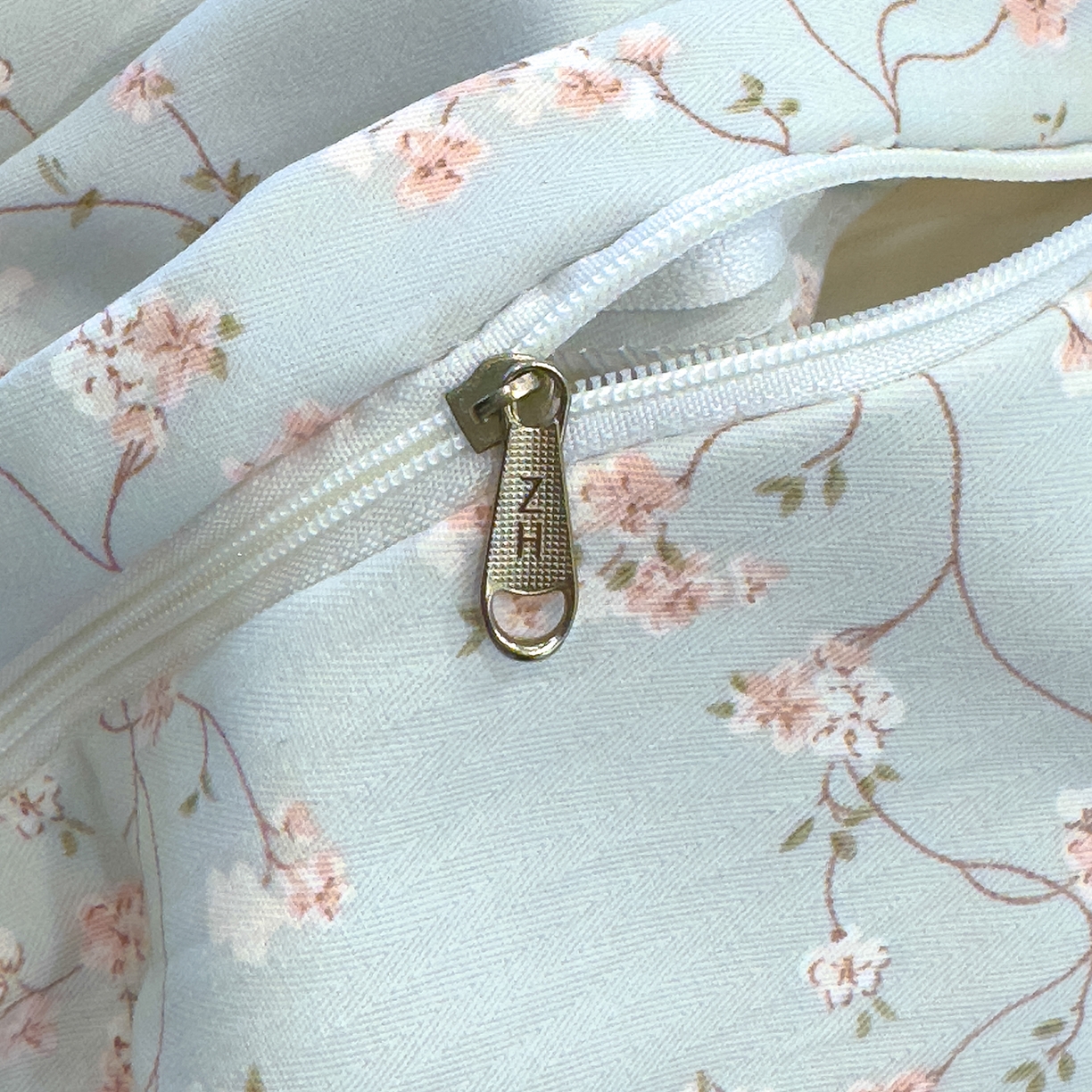 91家纺网 家纺一手货源 找家纺 竹合家纺 2025秋冬新品爆款有氧人字纹提花小清新加厚四件套 沫香