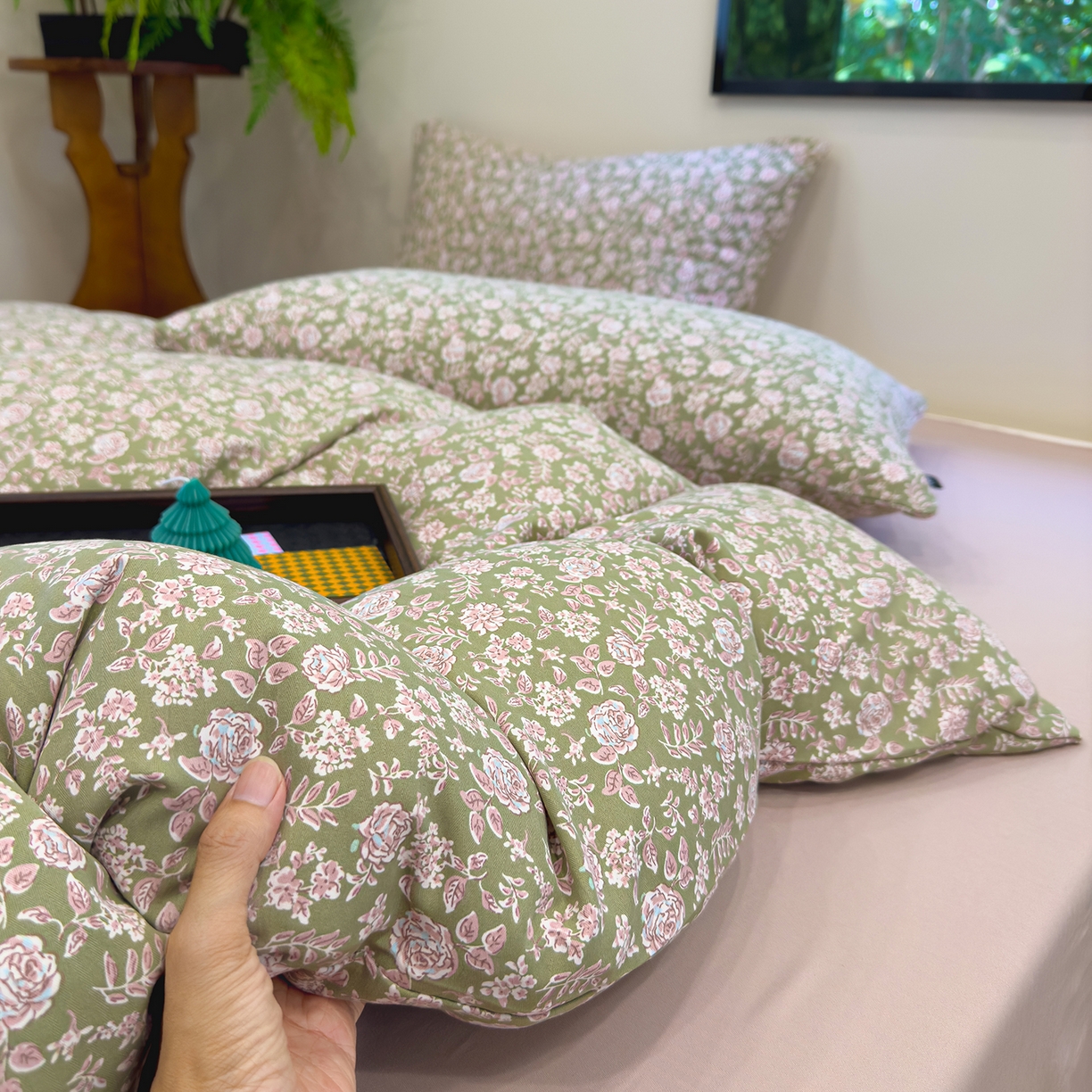 91家纺网 家纺一手货源 找家纺 竹合家纺 2025秋冬新品爆款有氧人字纹提花小清新加厚四件套 赛琳娜