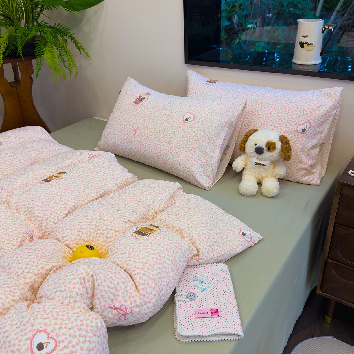 91家纺网 家纺一手货源 找家纺 竹合家纺 2025秋冬新品爆款有氧人字纹提花小清新加厚四件套 兔公主