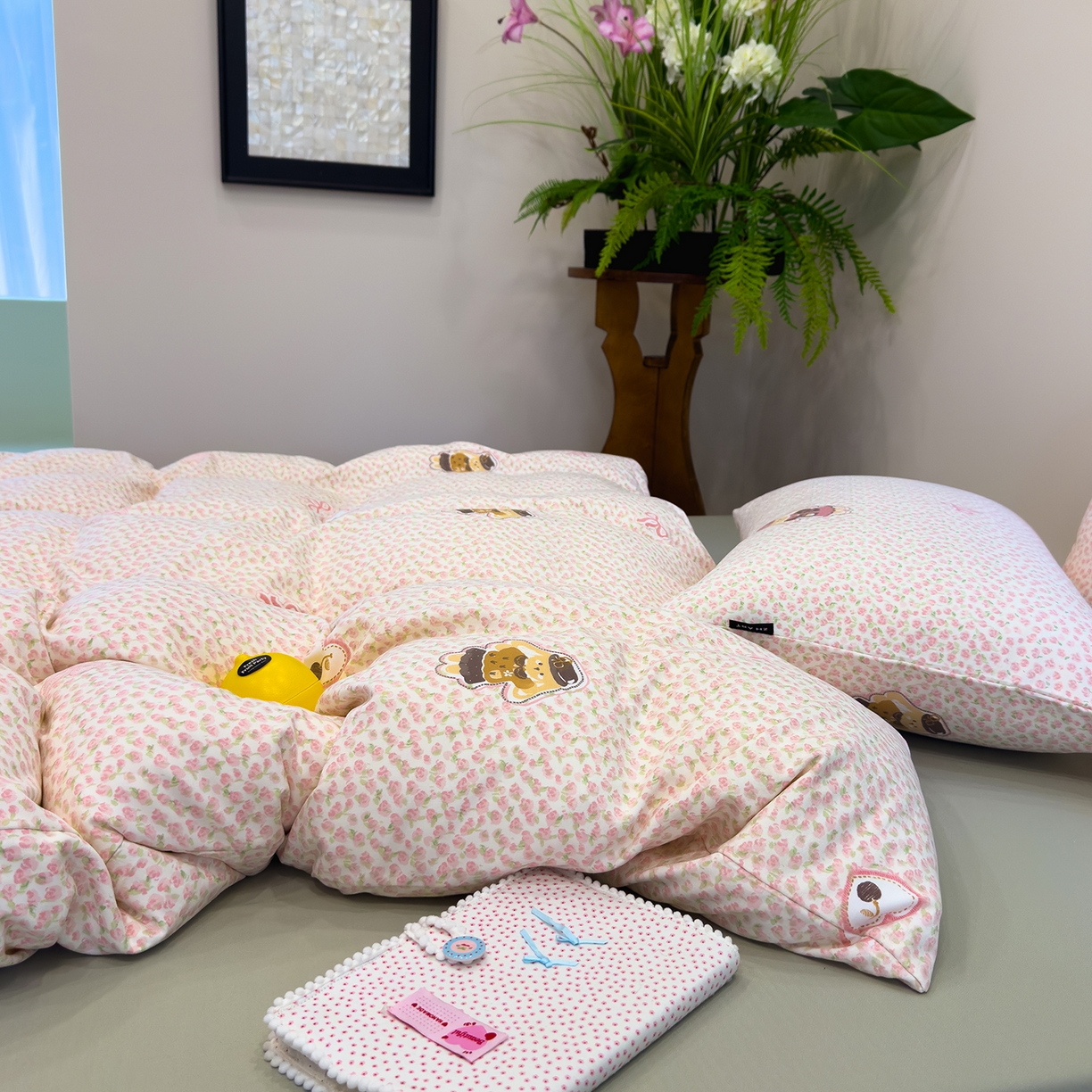 91家纺网 家纺一手货源 找家纺 竹合家纺 2025秋冬新品爆款有氧人字纹提花小清新加厚四件套 兔公主