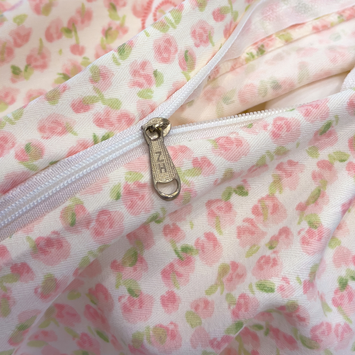 91家纺网 家纺一手货源 找家纺 竹合家纺 2025秋冬新品爆款有氧人字纹提花小清新加厚四件套 兔公主