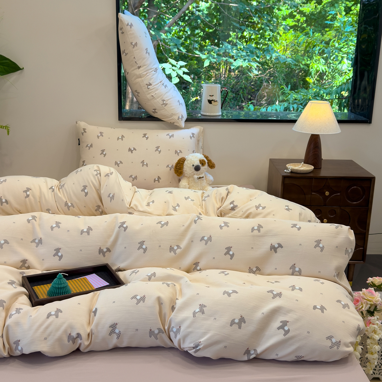 91家纺网 家纺一手货源 找家纺 竹合家纺 2025秋冬新品爆款有氧人字纹提花小清新加厚四件套 小木马