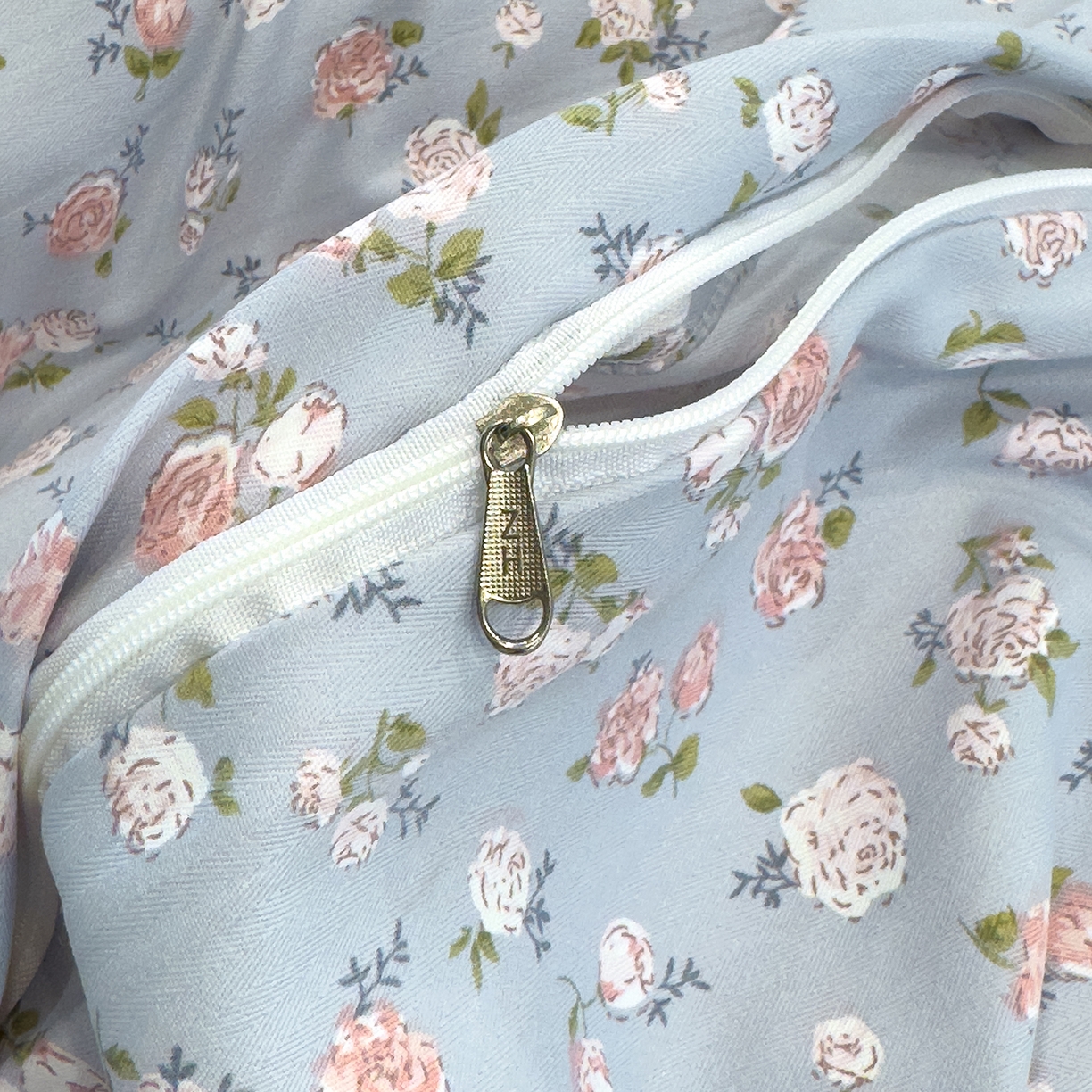 91家纺网 家纺一手货源 找家纺 竹合家纺 2025秋冬新品爆款有氧人字纹提花小清新加厚四件套 野茶