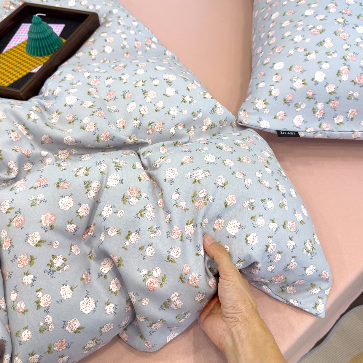 91家纺网 家纺一手货源 找家纺 竹合家纺 2025秋冬新品爆款有氧人字纹提花小清新加厚四件套 野茶