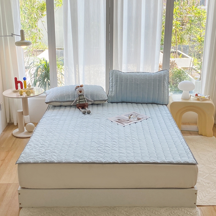 91家纺网 家纺一手货源 找家纺 乐嘉盈2025新款四季通用华夫格床护垫 浅蓝