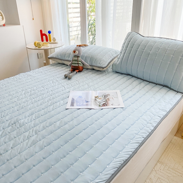 91家纺网 家纺一手货源 找家纺 乐嘉盈2025新款四季通用华夫格床护垫 浅蓝