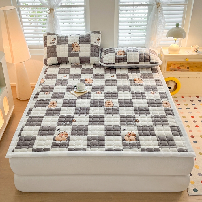 91家纺网 家纺一手货源 找家纺 莉莉安家纺 2025牛奶绒床垫软垫家用绒毯子垫被褥子宿舍学生单人冬季加绒牛奶绒床褥垫子 卡皮巴拉