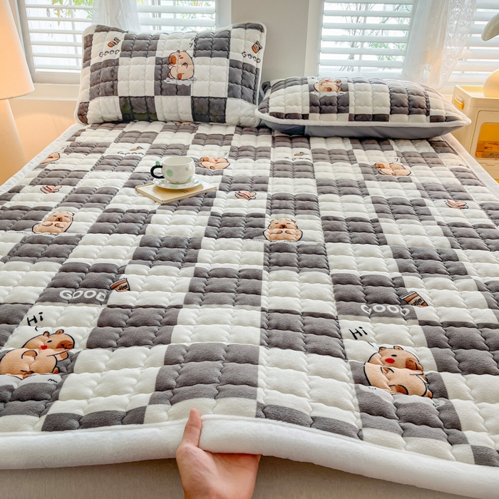 莉莉安家纺 2025牛奶绒床垫软垫家用绒毯子垫被褥子宿舍学生单人冬季加绒牛奶绒床褥垫子 卡皮巴拉