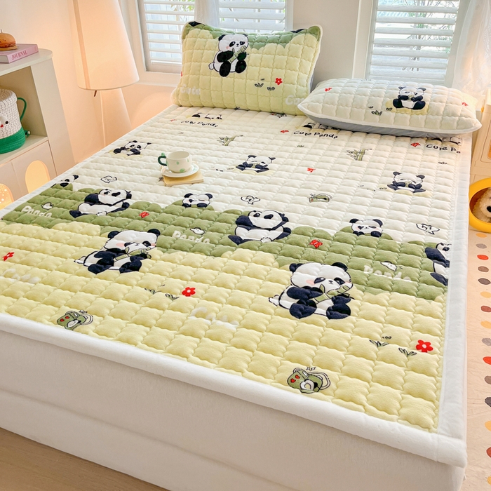 91家纺网 家纺一手货源 找家纺 莉莉安家纺 2025牛奶绒床垫软垫家用绒毯子垫被褥子宿舍学生单人冬季加绒牛奶绒床褥垫子 熊猫乐乐