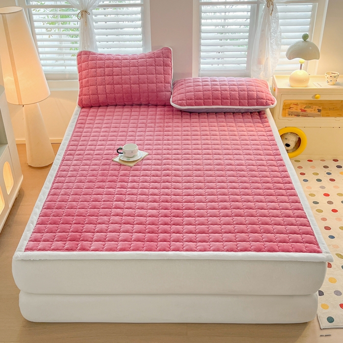 91家纺网 家纺一手货源 找家纺 莉莉安家纺 2025牛奶绒床垫软垫家用绒毯子垫被褥子宿舍学生单人冬季加绒牛奶绒床褥垫子 豆沙粉