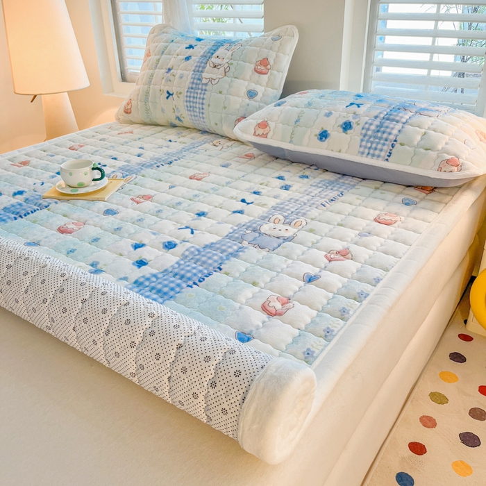 91家纺网 家纺一手货源 找家纺 莉莉安家纺 2025牛奶绒床垫软垫家用绒毯子垫被褥子宿舍学生单人冬季加绒牛奶绒床褥垫子 兔兔花语