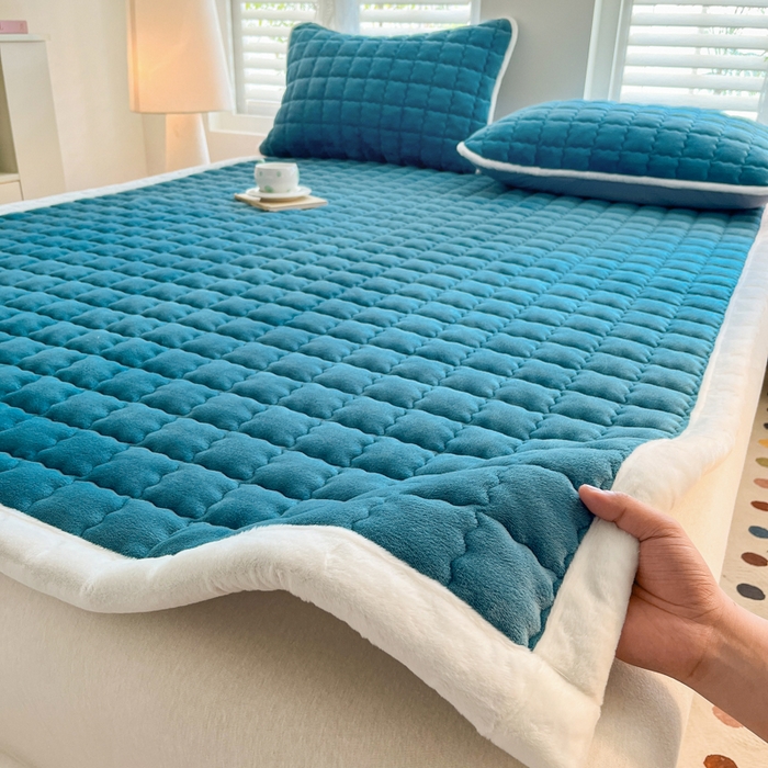 91家纺网 家纺一手货源 找家纺 莉莉安家纺 2025牛奶绒床垫软垫家用绒毯子垫被褥子宿舍学生单人冬季加绒牛奶绒床褥垫子 宝石蓝