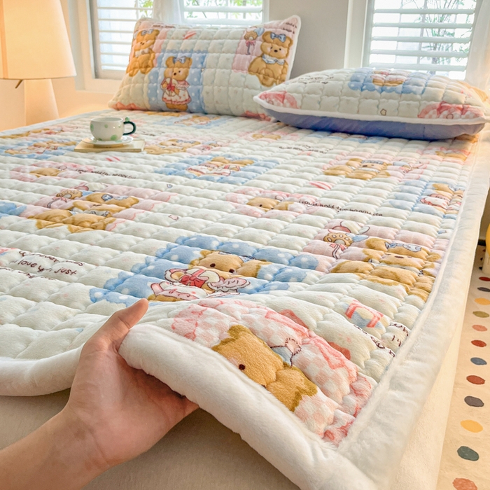 91家纺网 家纺一手货源 找家纺 莉莉安家纺 2025牛奶绒床垫软垫家用绒毯子垫被褥子宿舍学生单人冬季加绒牛奶绒床褥垫子 洛丽塔