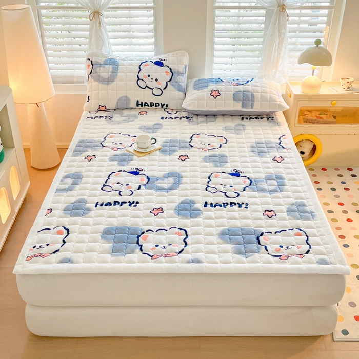 91家纺网 家纺一手货源 找家纺 莉莉安家纺 2025牛奶绒床垫软垫家用绒毯子垫被褥子宿舍学生单人冬季加绒牛奶绒床褥垫子 蓝色小熊