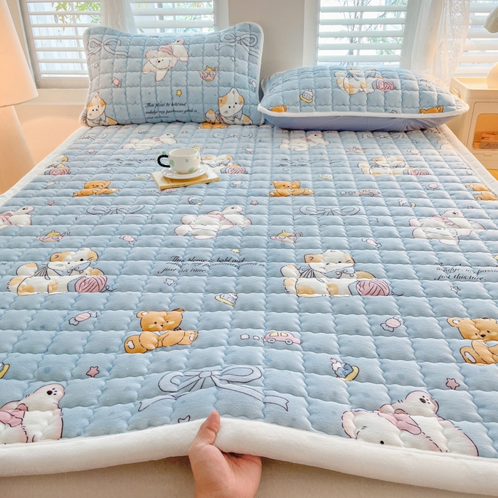 莉莉安家纺 2025牛奶绒床垫软垫家用绒毯子垫被褥子宿舍学生单人冬季加绒牛奶绒床褥垫子 童话乐园
