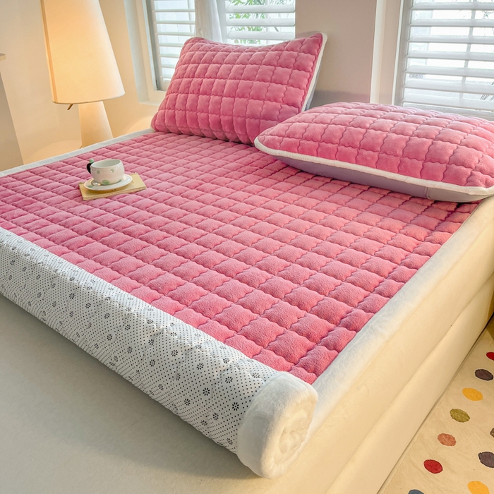 91家纺网 家纺一手货源 找家纺 莉莉安家纺 2025牛奶绒床垫软垫家用绒毯子垫被褥子宿舍学生单人冬季加绒牛奶绒床褥垫子 豆沙粉