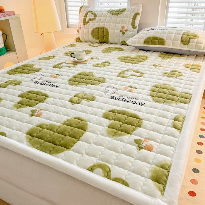 91家纺网 家纺一手货源 找家纺 莉莉安家纺 2025牛奶绒床垫软垫家用绒毯子垫被褥子宿舍学生单人冬季加绒牛奶绒床褥垫子 甜蜜爱恋