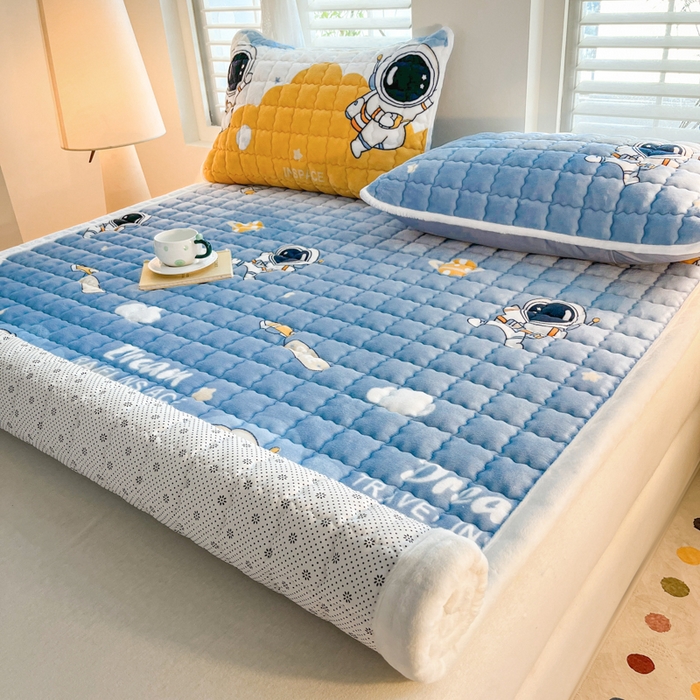 91家纺网 家纺一手货源 找家纺 莉莉安家纺 2025牛奶绒床垫软垫家用绒毯子垫被褥子宿舍学生单人冬季加绒牛奶绒床褥垫子 太空漫游