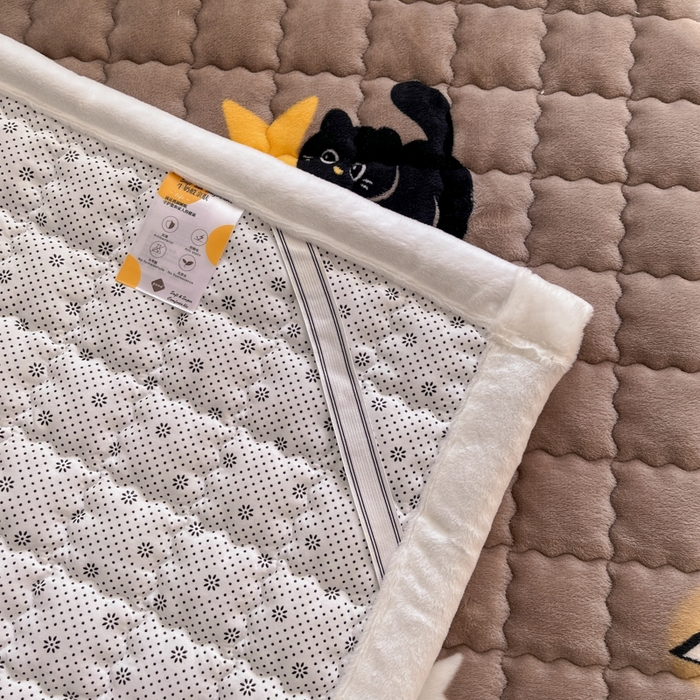 91家纺网 家纺一手货源 找家纺 莉莉安家纺 2025牛奶绒床垫软垫家用绒毯子垫被褥子宿舍学生单人冬季加绒牛奶绒床褥垫子 猫咪星空