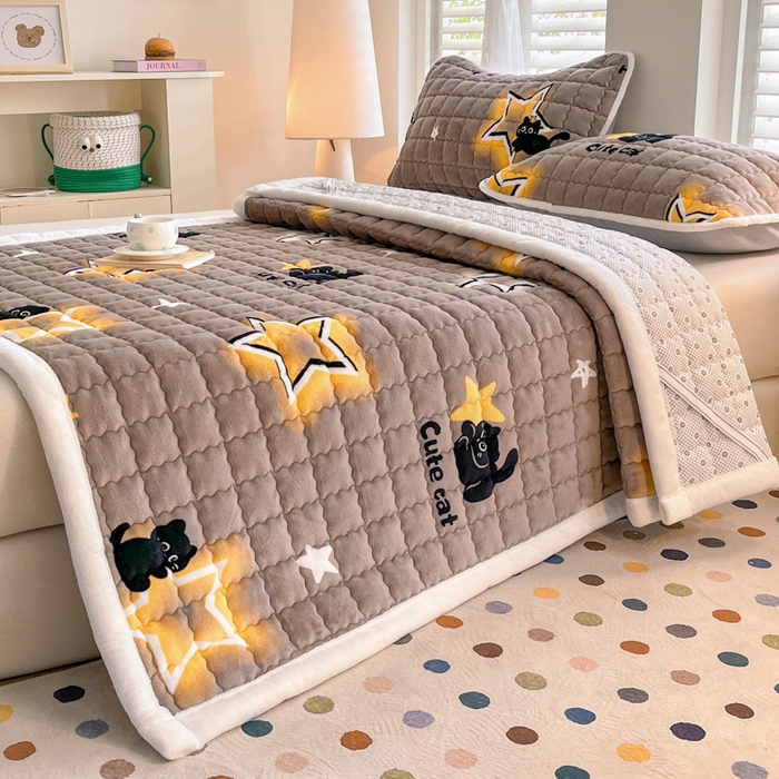 91家纺网 家纺一手货源 找家纺 莉莉安家纺 2025牛奶绒床垫软垫家用绒毯子垫被褥子宿舍学生单人冬季加绒牛奶绒床褥垫子 猫咪星空