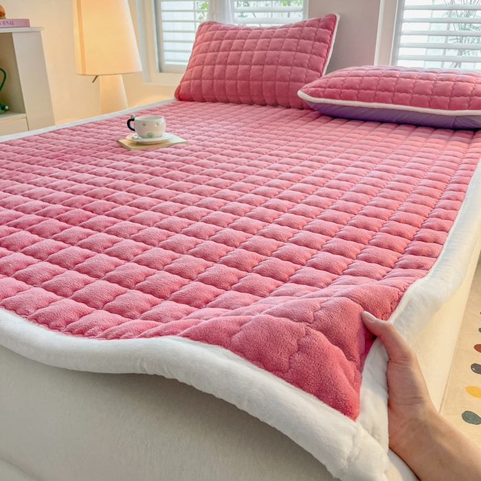 91家纺网 家纺一手货源 找家纺 莉莉安家纺 2025牛奶绒床垫软垫家用绒毯子垫被褥子宿舍学生单人冬季加绒牛奶绒床褥垫子 豆沙粉