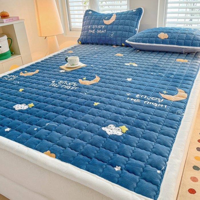 91家纺网 家纺一手货源 找家纺 莉莉安家纺 2025牛奶绒床垫软垫家用绒毯子垫被褥子宿舍学生单人冬季加绒牛奶绒床褥垫子 星月传奇