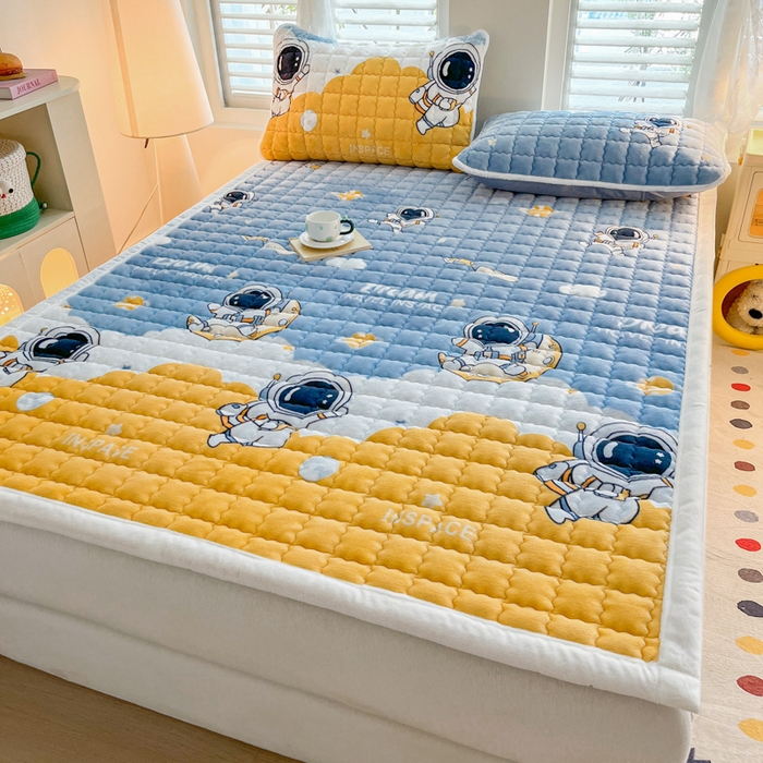 91家纺网 家纺一手货源 找家纺 莉莉安家纺 2025牛奶绒床垫软垫家用绒毯子垫被褥子宿舍学生单人冬季加绒牛奶绒床褥垫子 太空漫游