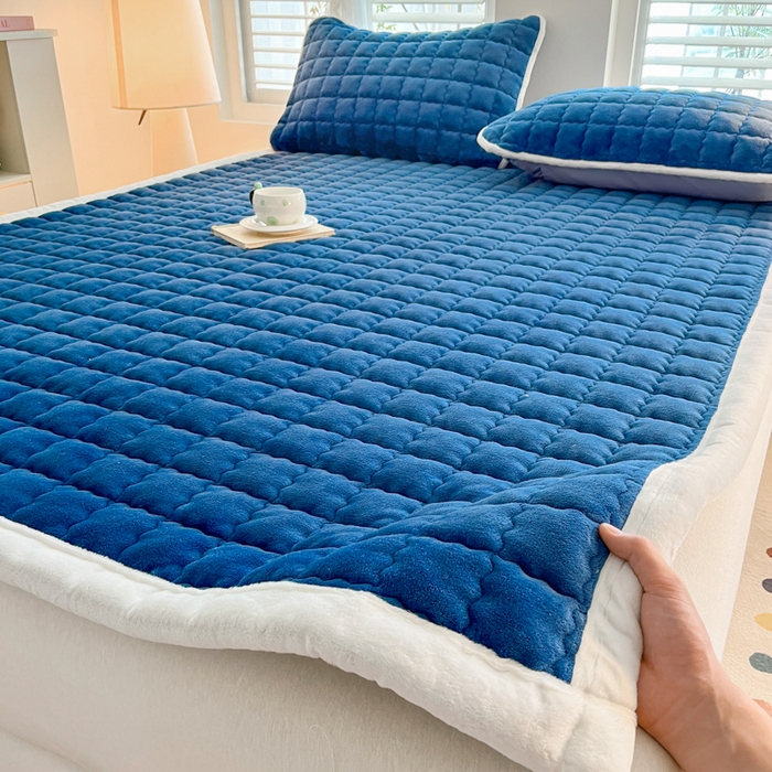 91家纺网 家纺一手货源 找家纺 莉莉安家纺 2025牛奶绒床垫软垫家用绒毯子垫被褥子宿舍学生单人冬季加绒牛奶绒床褥垫子 宾利蓝