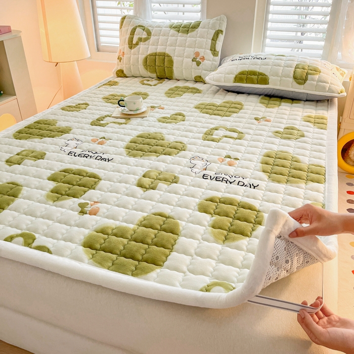 91家纺网 家纺一手货源 找家纺 莉莉安家纺 2025牛奶绒床垫软垫家用绒毯子垫被褥子宿舍学生单人冬季加绒牛奶绒床褥垫子 甜蜜爱恋