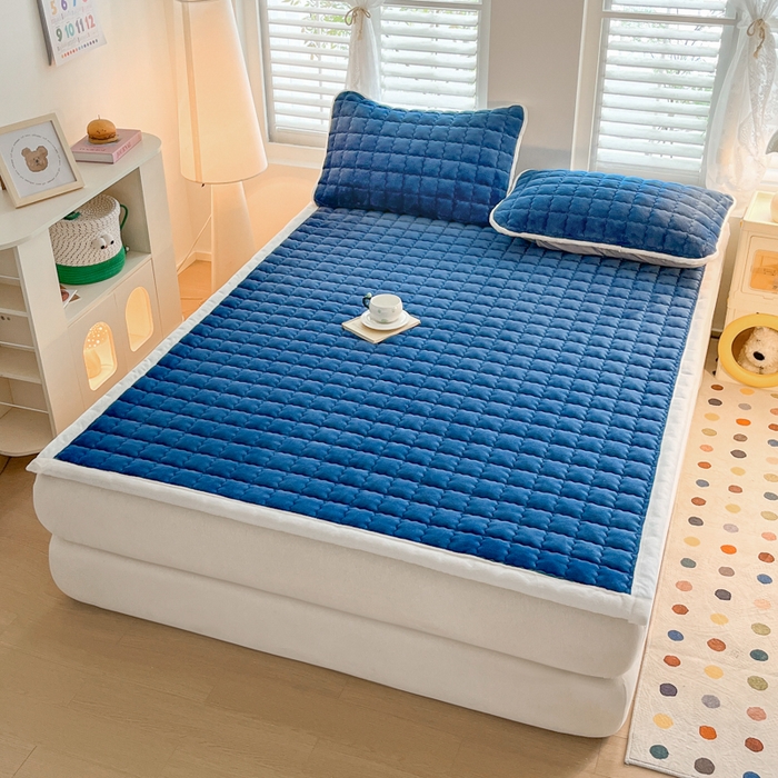 91家纺网 家纺一手货源 找家纺 莉莉安家纺 2025牛奶绒床垫软垫家用绒毯子垫被褥子宿舍学生单人冬季加绒牛奶绒床褥垫子 宾利蓝