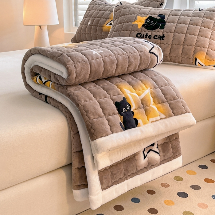 91家纺网 家纺一手货源 找家纺 莉莉安家纺 2025牛奶绒床垫软垫家用绒毯子垫被褥子宿舍学生单人冬季加绒牛奶绒床褥垫子 猫咪星空