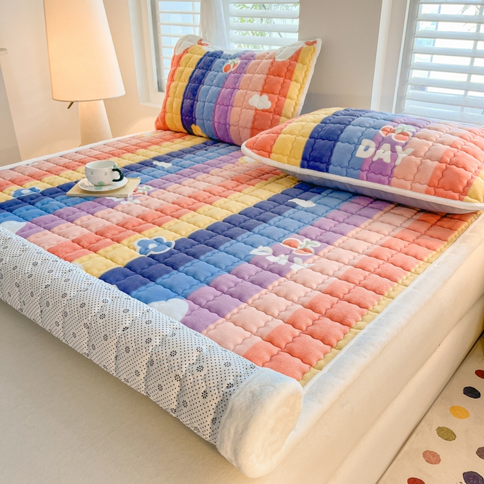 91家纺网 家纺一手货源 找家纺 莉莉安家纺 2025牛奶绒床垫软垫家用绒毯子垫被褥子宿舍学生单人冬季加绒牛奶绒床褥垫子 彩虹物语