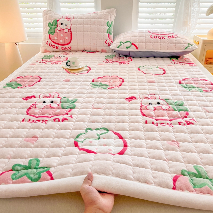 莉莉安家纺 2025牛奶绒床垫软垫家用绒毯子垫被褥子宿舍学生单人冬季加绒牛奶绒床褥垫子 幸运草莓