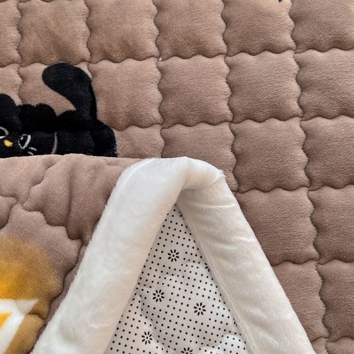 91家纺网 家纺一手货源 找家纺 莉莉安家纺 2025牛奶绒床垫软垫家用绒毯子垫被褥子宿舍学生单人冬季加绒牛奶绒床褥垫子 猫咪星空