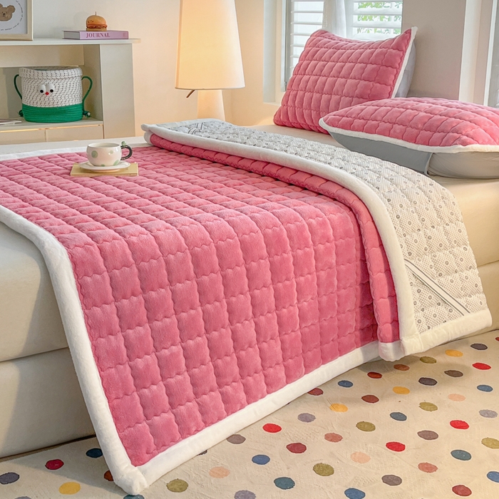 91家纺网 家纺一手货源 找家纺 莉莉安家纺 2025牛奶绒床垫软垫家用绒毯子垫被褥子宿舍学生单人冬季加绒牛奶绒床褥垫子 豆沙粉