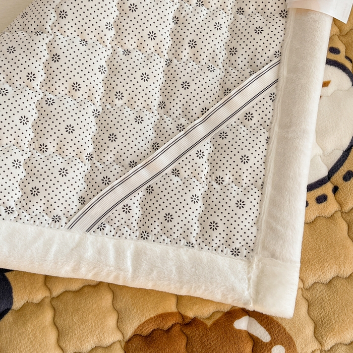 91家纺网 家纺一手货源 找家纺 莉莉安家纺 2025牛奶绒床垫软垫家用绒毯子垫被褥子宿舍学生单人冬季加绒牛奶绒床褥垫子 萌宠熊宝