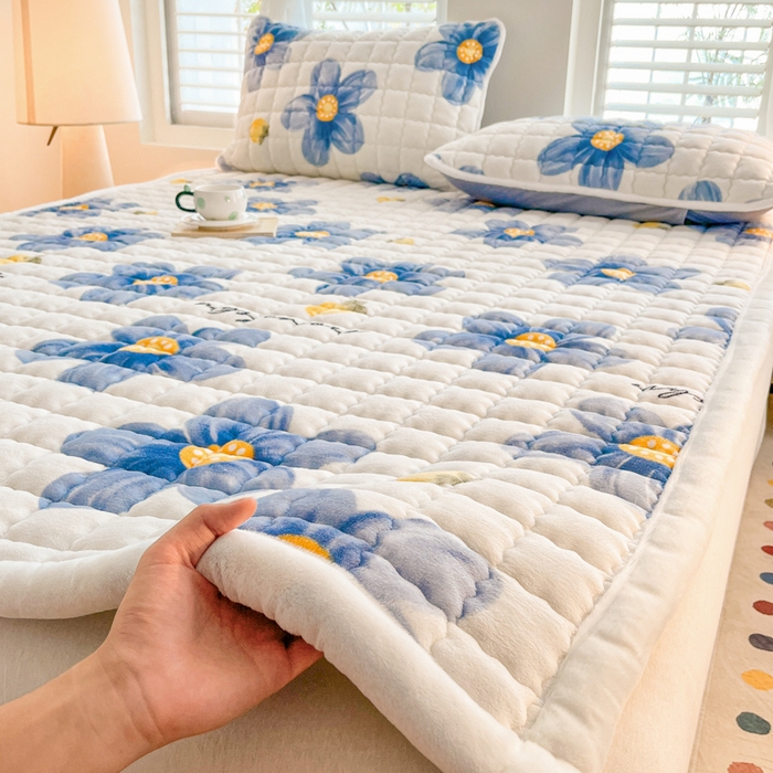 91家纺网 家纺一手货源 找家纺 莉莉安家纺 2025牛奶绒床垫软垫家用绒毯子垫被褥子宿舍学生单人冬季加绒牛奶绒床褥垫子 春意盎然