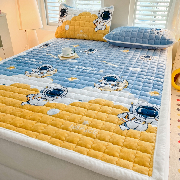 91家纺网 家纺一手货源 找家纺 莉莉安家纺 2025牛奶绒床垫软垫家用绒毯子垫被褥子宿舍学生单人冬季加绒牛奶绒床褥垫子 太空漫游