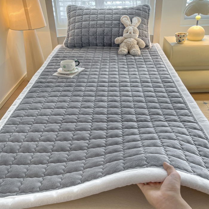 91家纺网 家纺一手货源 找家纺 （总）莉莉安家纺 2025牛奶绒床垫褥子软垫家用加厚宿舍学生单人铺垫被冬季加绒毛毯床褥