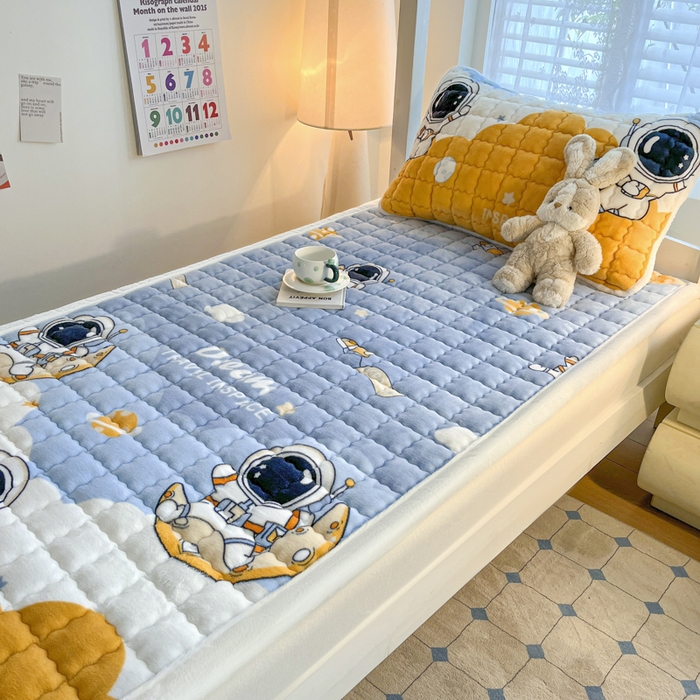 91家纺网 家纺一手货源 找家纺 莉莉安家纺 2025牛奶绒床垫褥子软垫家用加厚宿舍学生单人铺垫被冬季加绒毛毯床褥 太空漫游