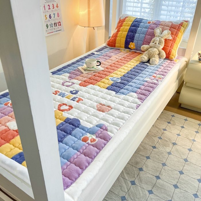 91家纺网 家纺一手货源 找家纺 莉莉安家纺 2025牛奶绒床垫褥子软垫家用加厚宿舍学生单人铺垫被冬季加绒毛毯床褥 彩虹物语