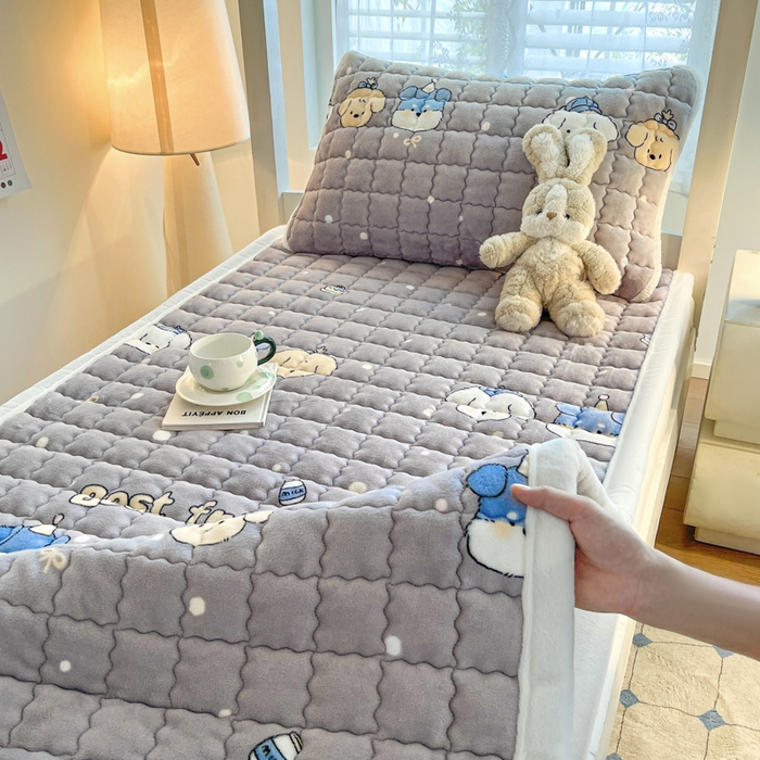 91家纺网 家纺一手货源 找家纺 莉莉安家纺 2025牛奶绒床垫褥子软垫家用加厚宿舍学生单人铺垫被冬季加绒毛毯床褥 欢乐颂