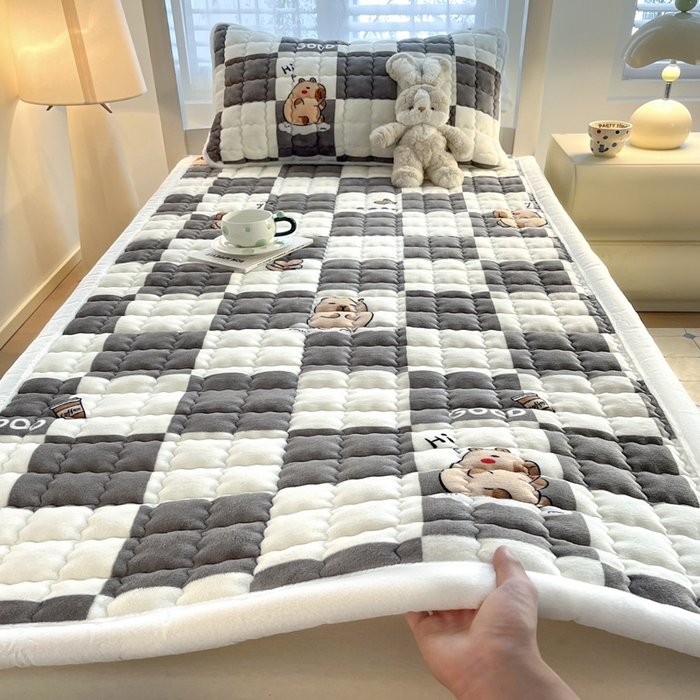 莉莉安家纺 2025牛奶绒床垫褥子软垫家用加厚宿舍学生单人铺垫被冬季加绒毛毯床褥 卡皮巴拉