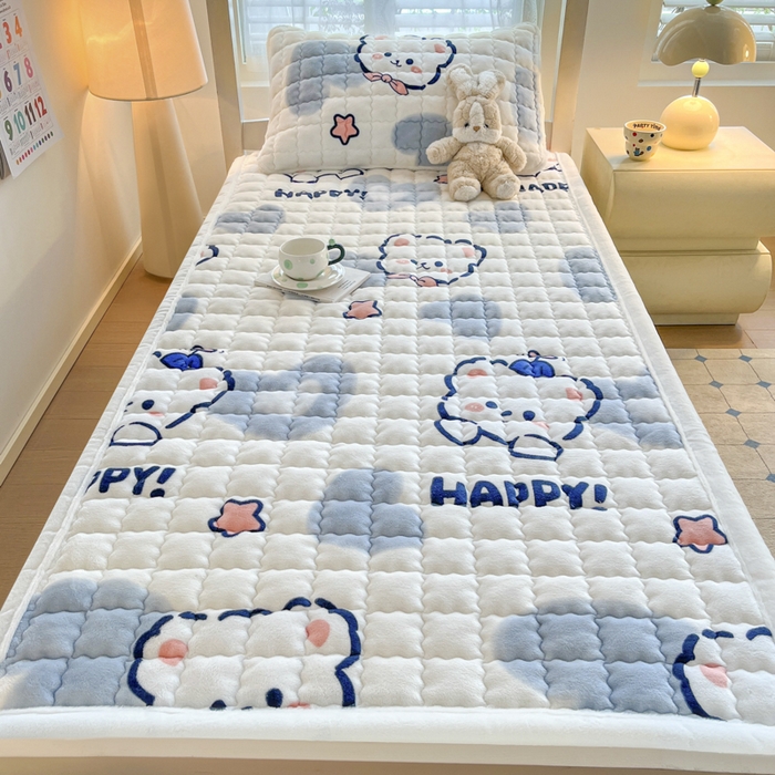 91家纺网 家纺一手货源 找家纺 莉莉安家纺 2025牛奶绒床垫褥子软垫家用加厚宿舍学生单人铺垫被冬季加绒毛毯床褥 蓝色小熊