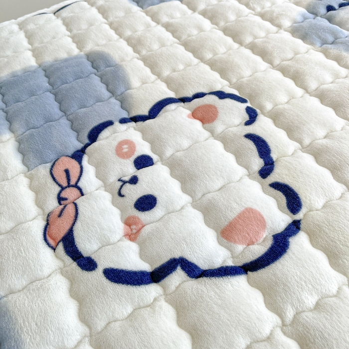 91家纺网 家纺一手货源 找家纺 莉莉安家纺 2025牛奶绒床垫褥子软垫家用加厚宿舍学生单人铺垫被冬季加绒毛毯床褥 蓝色小熊