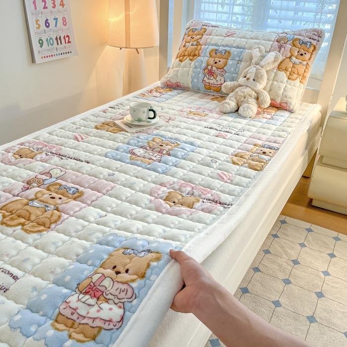 91家纺网 家纺一手货源 找家纺 莉莉安家纺 2025牛奶绒床垫褥子软垫家用加厚宿舍学生单人铺垫被冬季加绒毛毯床褥 洛丽塔