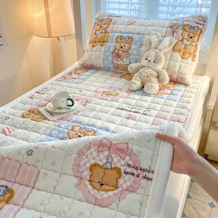 91家纺网 家纺一手货源 找家纺 莉莉安家纺 2025牛奶绒床垫褥子软垫家用加厚宿舍学生单人铺垫被冬季加绒毛毯床褥 洛丽塔