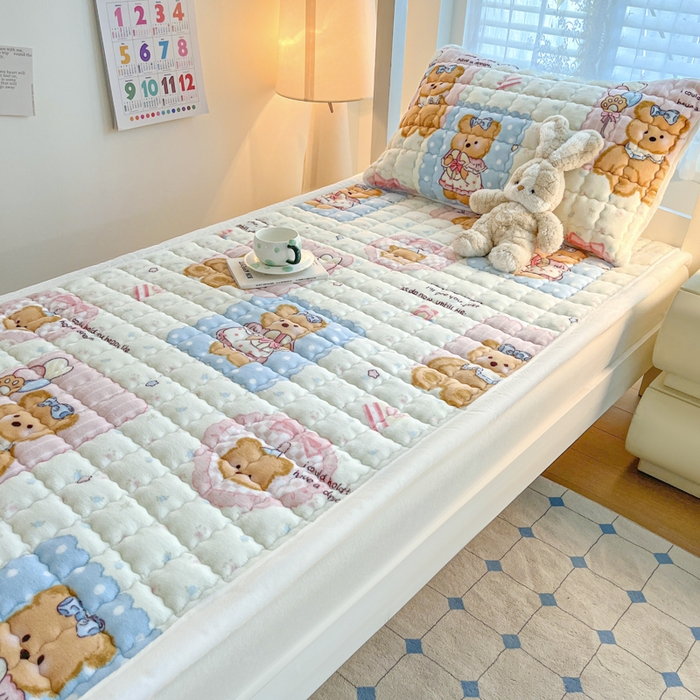 91家纺网 家纺一手货源 找家纺 莉莉安家纺 2025牛奶绒床垫褥子软垫家用加厚宿舍学生单人铺垫被冬季加绒毛毯床褥 洛丽塔