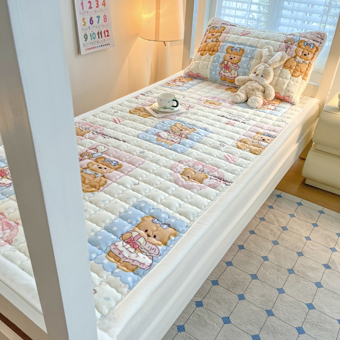 91家纺网 家纺一手货源 找家纺 莉莉安家纺 2025牛奶绒床垫褥子软垫家用加厚宿舍学生单人铺垫被冬季加绒毛毯床褥 洛丽塔